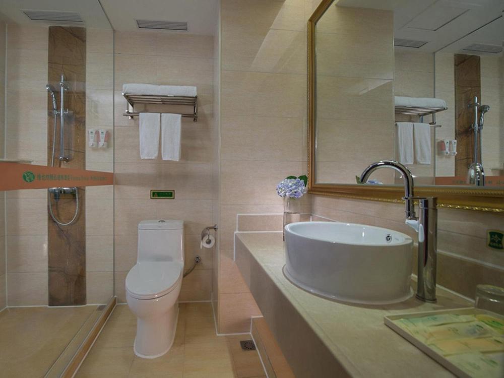Vienna Hotel Chaozhou Plaza ภายนอก รูปภาพ